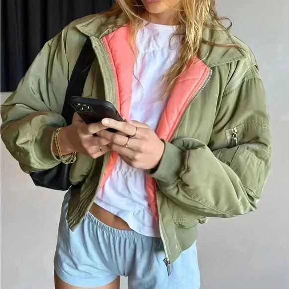 SCARLET & SAM Capsule Bomber L / XL - Picture 1 of 6